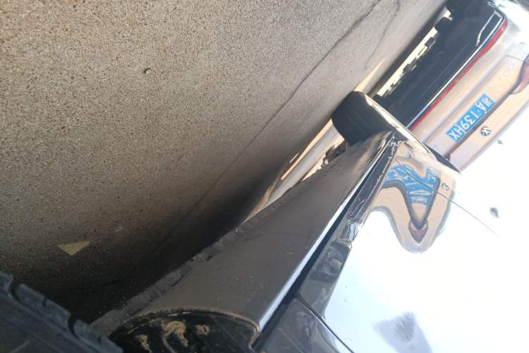 Used Volkswagen Bora 2014 1.6L Automatic Comfort Model Right Side Sill