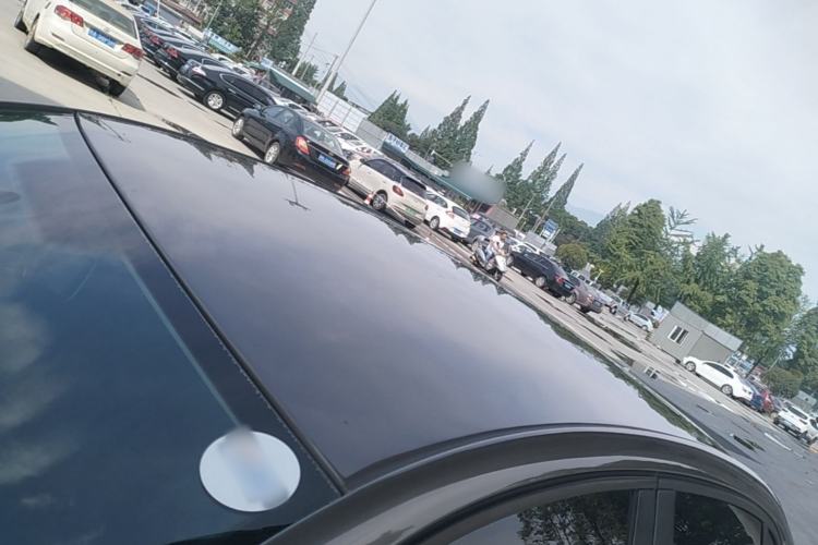 Used Volkswagen Bora 2014 1.6L Automatic Fashion Model Roof