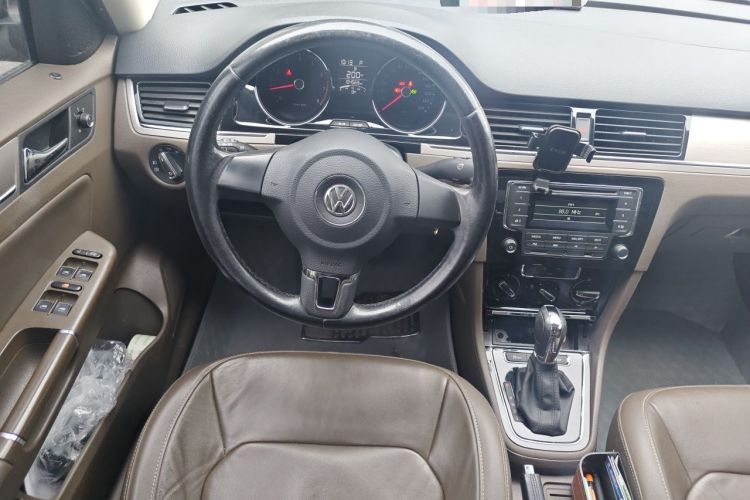 Used Volkswagen Bora 2014 1.6L Automatic Comfort Model Steering Wheel