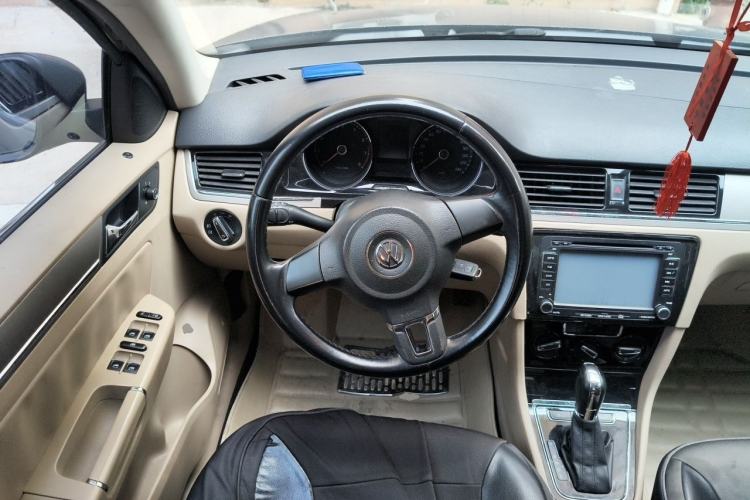 Used Volkswagen Bora 2014 1.6L Automatic Comfort Model Steering Wheel