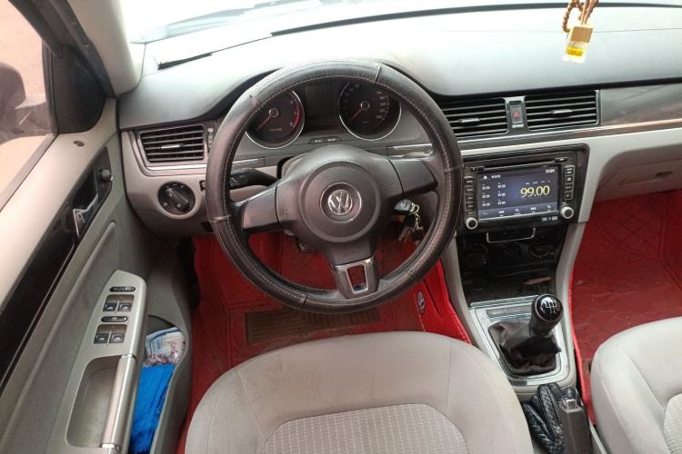 Used Volkswagen Bora 2014 1.6L Manual Fashion Edition Steering Wheel
