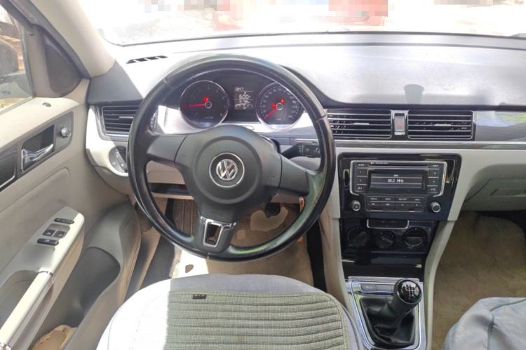 Used Volkswagen Bora 2014 1.6L Manual Fashion Edition Steering Wheel