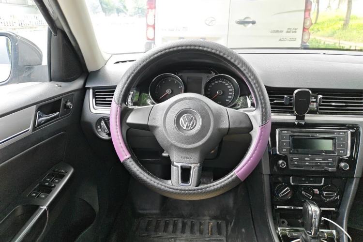 Used Volkswagen Bora 2014 1.6L Automatic Comfort Model Steering Wheel