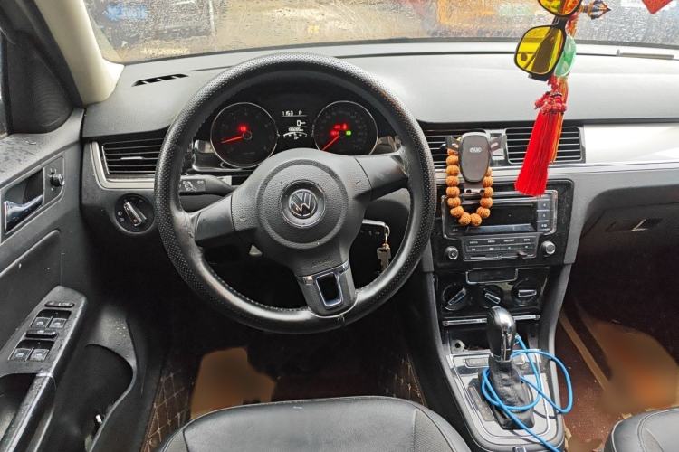 Used Volkswagen Bora 2014 1.6L Automatic Comfort Model Steering Wheel