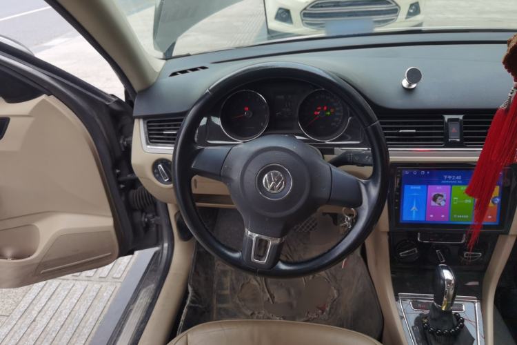 Used Volkswagen Bora 2014 1.6L Automatic Comfort Model Steering Wheel