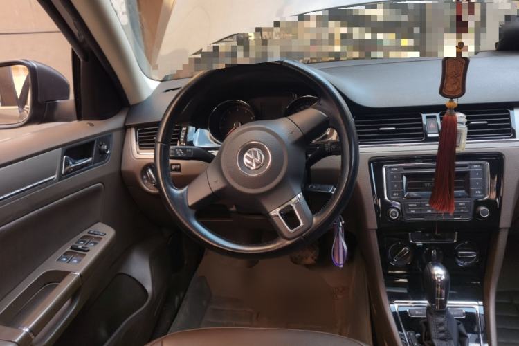 Used Volkswagen Bora 2014 1.6L Automatic Comfort Model Steering Wheel