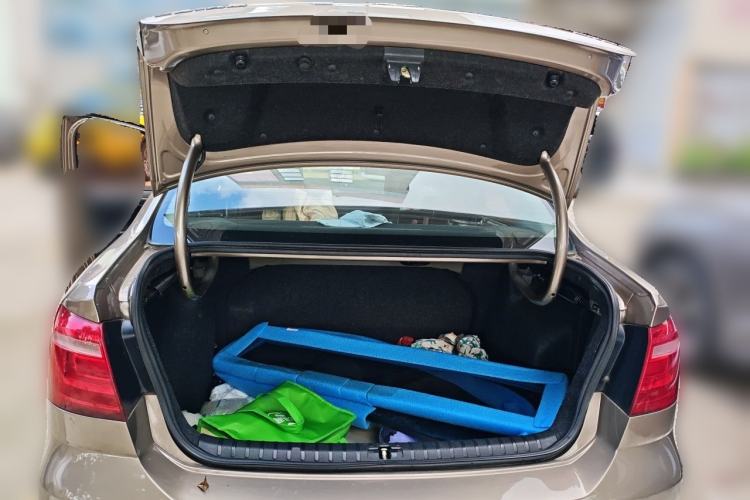 Used Volkswagen Bora 2014 1.6L Automatic Fashion Model Trunk