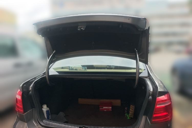 Used Volkswagen Bora 2014 1.6L Automatic Comfort Model Trunk