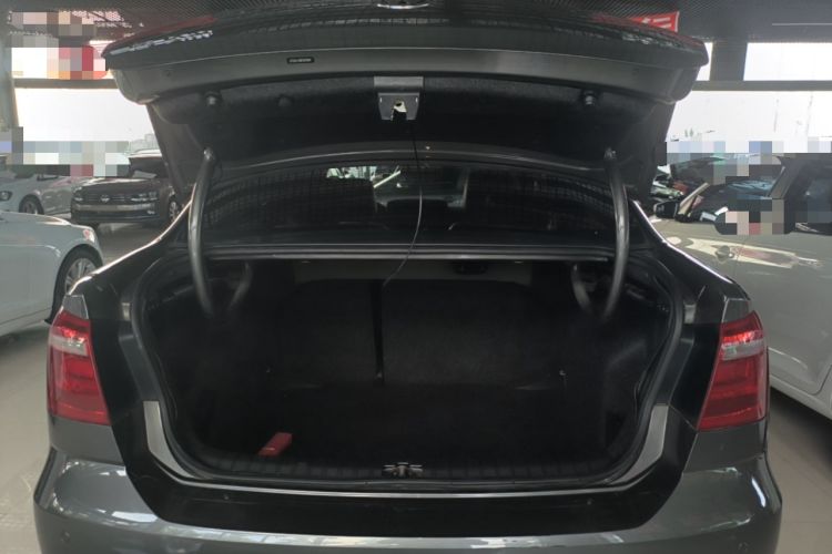 Used Volkswagen Bora 2014 1.6L Manual Comfort Model Trunk