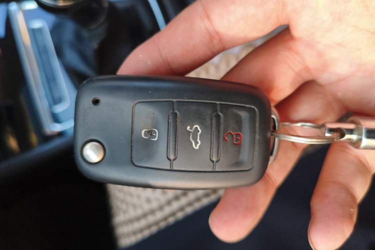 Used Volkswagen Bora 2014 1.6L Manual Comfort Model Vehicle Key
