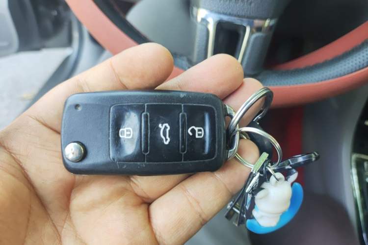 Used Volkswagen Bora 2014 1.6L Manual Fashion Edition Vehicle Key