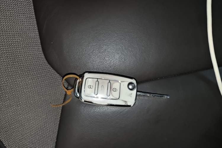 Used Volkswagen Bora 2014 1.6L Manual Comfort Model Vehicle Key