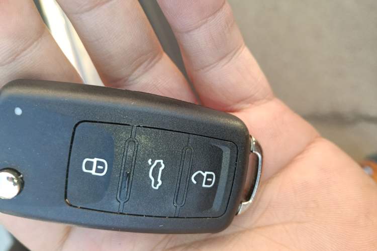 Used Volkswagen Bora 2014 1.6L Automatic Comfort Model Vehicle Key