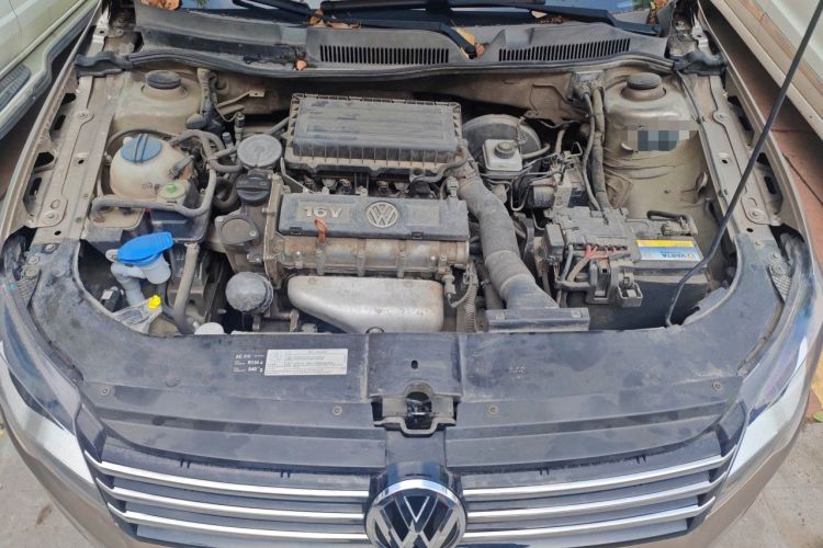 Used Volkswagen Bora 2014 1.6L Manual Comfort Model Engine Bay
