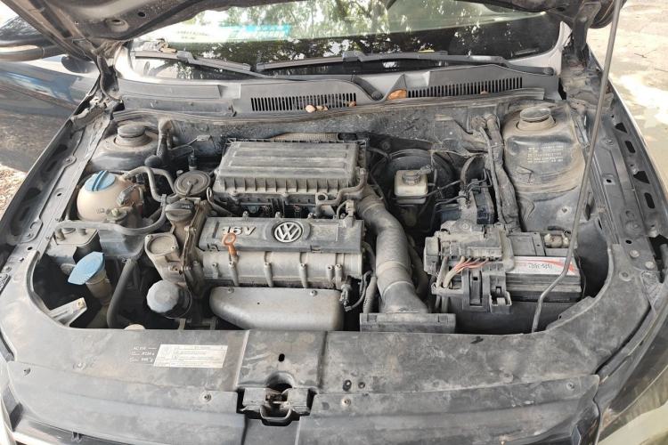 Used Volkswagen Bora 2014 1.6L Automatic Comfort Model Engine Bay