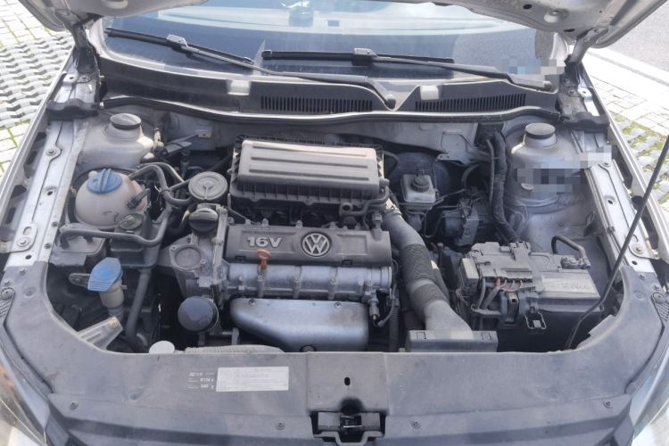Used Volkswagen Bora 2014 1.6L Automatic Fashion Model Engine Bay