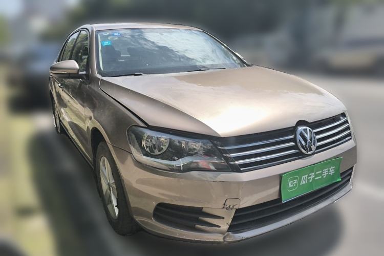 Used Volkswagen Bora 2014 1.6L Manual Fashion Edition Front Right 45 Deg