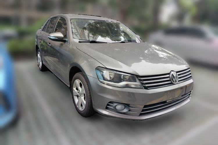 Used Volkswagen Bora 2014 1.6L Manual Comfort Model Front Right 45 Deg