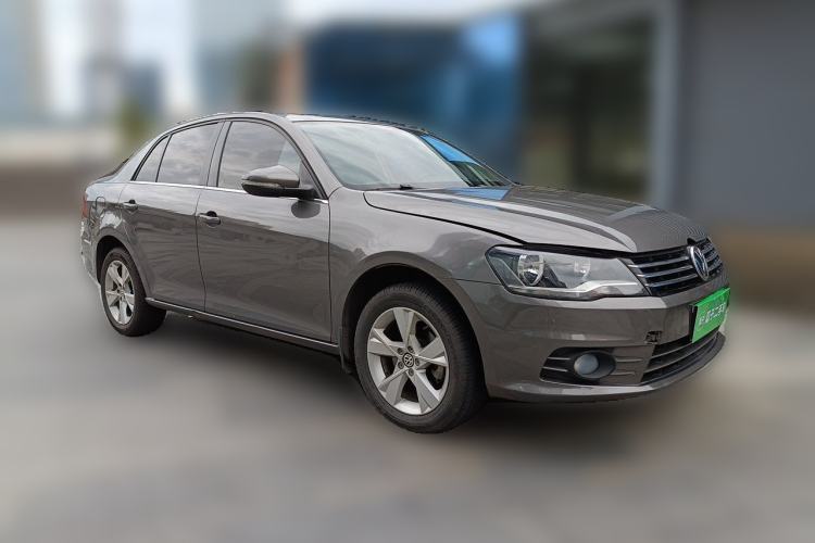 Used Volkswagen Bora 2014 1.6L Automatic Comfort Model Front Right 45 Deg