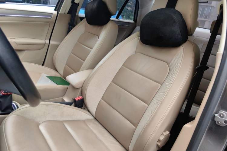 Used Volkswagen Bora 2014 1.6L Manual Comfort Model Left Front Seat