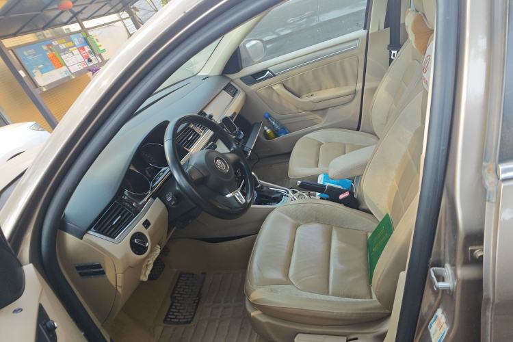 Used Volkswagen Bora 2014 1.6L Automatic Comfort Model Left Front Seat
