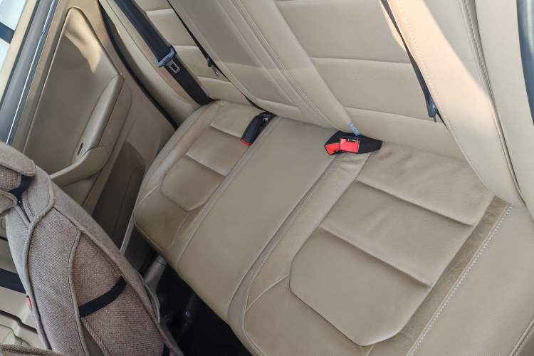 Used Volkswagen Bora 2014 1.6L Manual Comfort Model Left Rear Seat