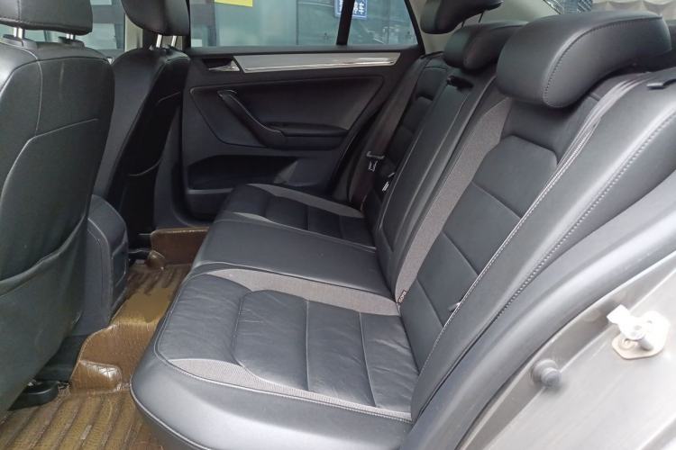 Used Volkswagen Bora 2014 1.6L Automatic Comfort Model Left Rear Seat