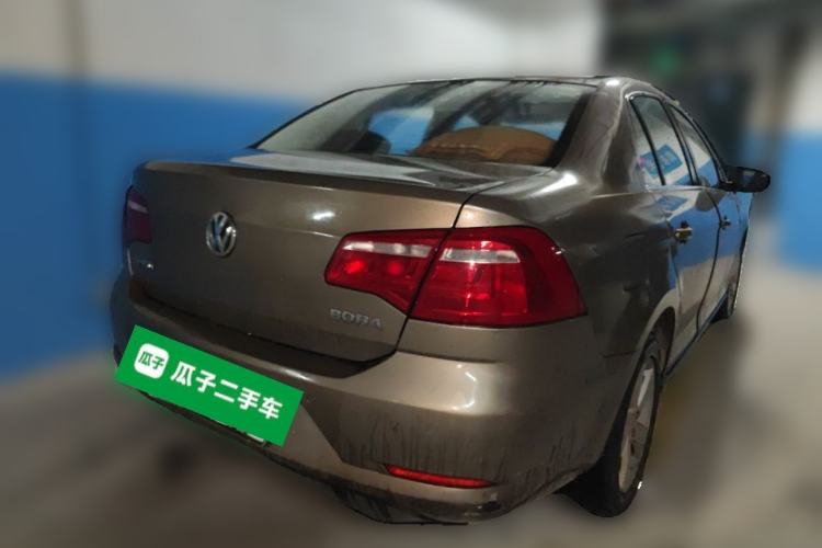 Used Volkswagen Bora 2014 1.6L Automatic Comfort Model Rear Right 45 Deg