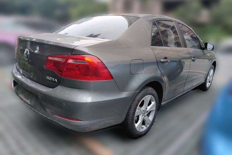 Used Volkswagen Bora 2014 1.6L Manual Comfort Model Rear Right 45 Deg
