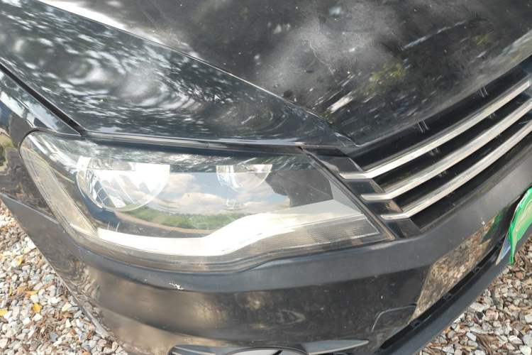 Used Volkswagen Bora 2014 1.6L Automatic Comfort Model Right Front Headlight