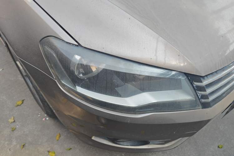 Used Volkswagen Bora 2014 1.6L Automatic Comfort Model Right Front Headlight