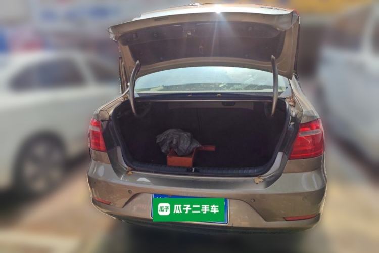 Used Volkswagen Bora 2014 1.6L Manual Comfort Model Trunk