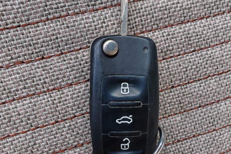 Used Volkswagen Bora 2014 1.6L Manual Comfort Model Vehicle Key