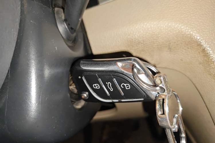 Used Volkswagen Bora 2014 1.6L Automatic Comfort Model Vehicle Key