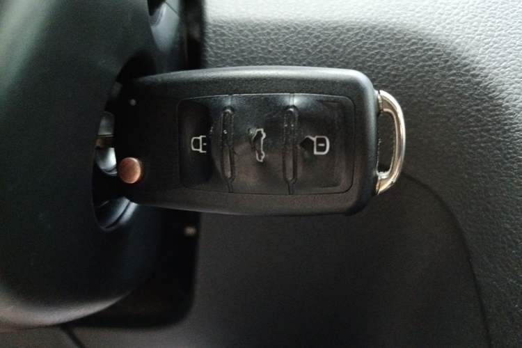 Used Volkswagen Bora 2014 1.6L Automatic Comfort Model Vehicle Key