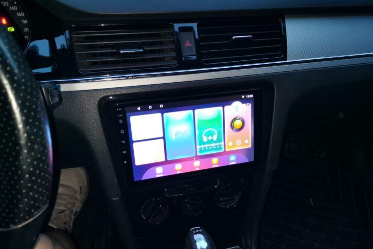 Used Volkswagen Bora 2014 1.4TSI Automatic Sportline Audio And AC Panel