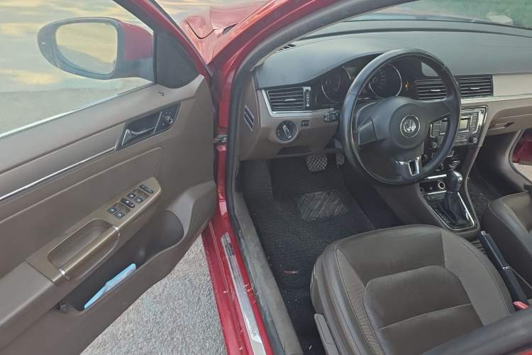 Used Volkswagen Bora 2014 1.6L Automatic Comfort Model Driver Seat