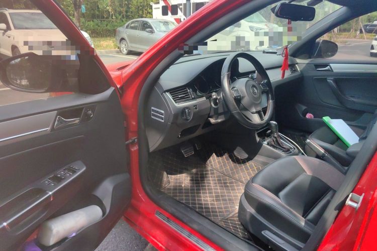 Used Volkswagen Bora 2014 1.4TSI Automatic Sportline Driver Seat