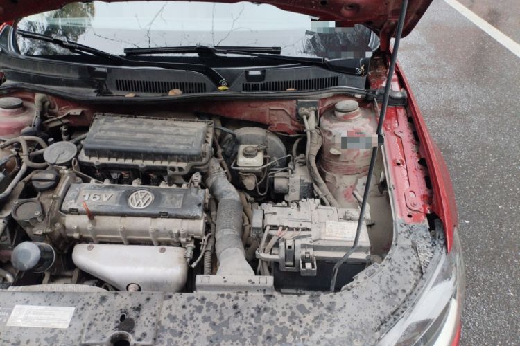 Used Volkswagen Bora 2014 1.6L Automatic Comfort Model Engine Bay Left