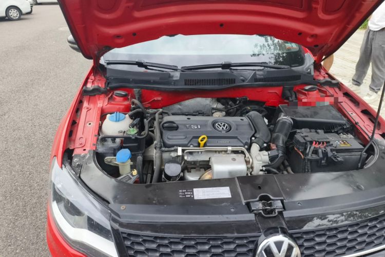 Used Volkswagen Bora 2014 1.4TSI Automatic Sportline Engine Bay Right