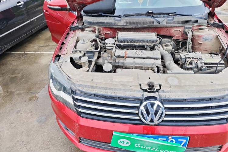 Used Volkswagen Bora 2014 1.6L Automatic Comfort Model Engine Bay Right