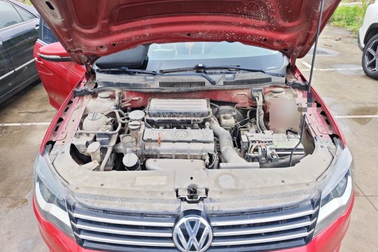 Used Volkswagen Bora 2014 1.6L Automatic Comfort Model Engine Bay