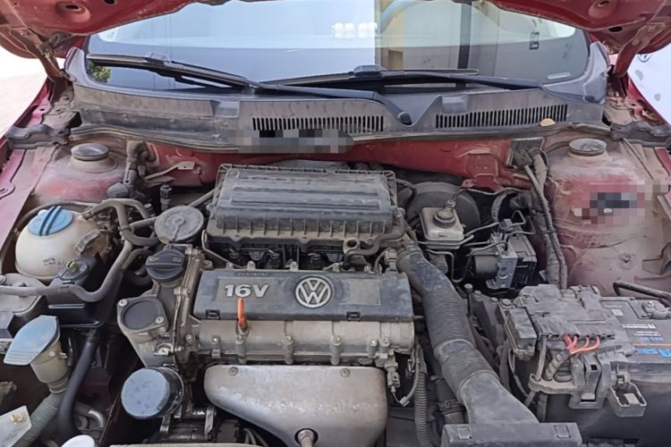 Used Volkswagen Bora 2014 1.6L Automatic Comfort Model Engine Bay
