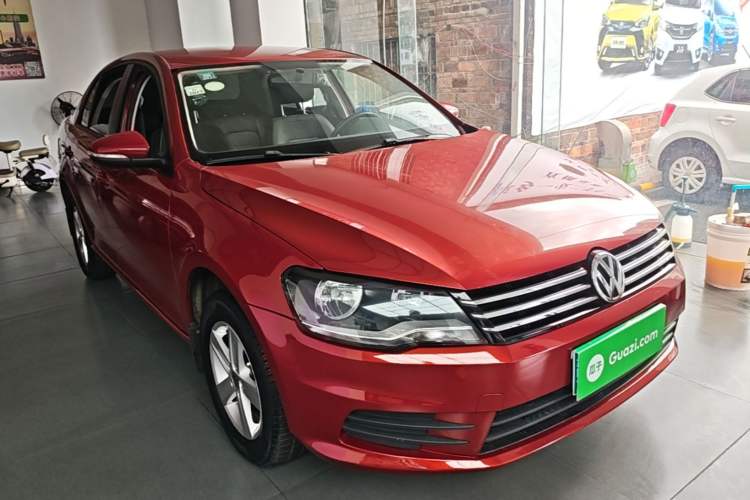 Used Volkswagen Bora 2014 1.6L Automatic Fashion Model Front Right 45 Deg
