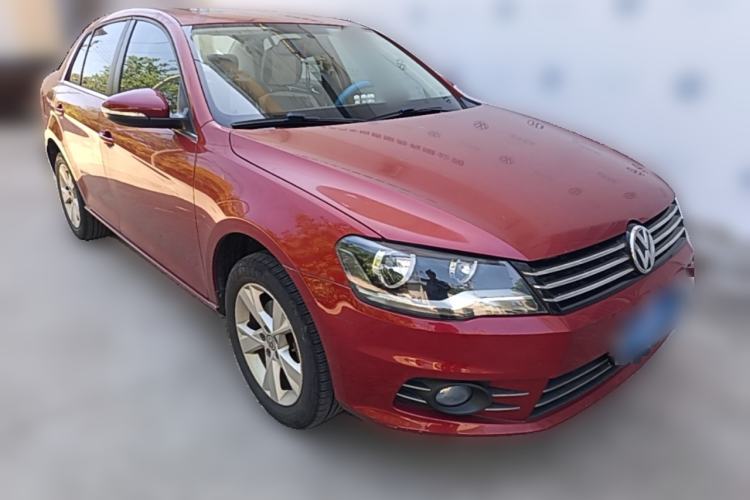 Used Volkswagen Bora 2014 1.6L Automatic Comfort Model Front Right 45 Deg