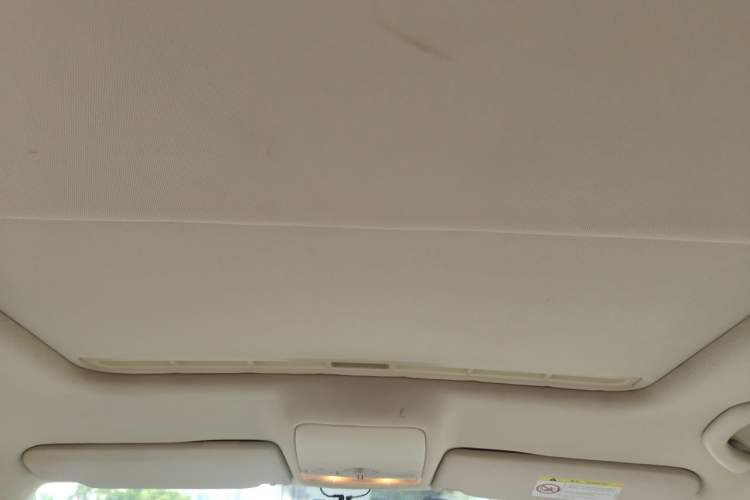 Used Volkswagen Bora 2014 1.6L Automatic Comfort Model Headliner