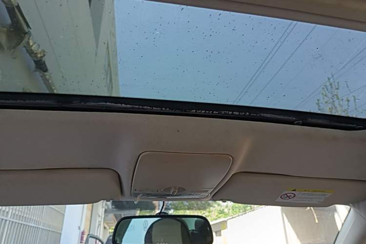 Used Volkswagen Bora 2014 1.6L Automatic Comfort Model Headliner