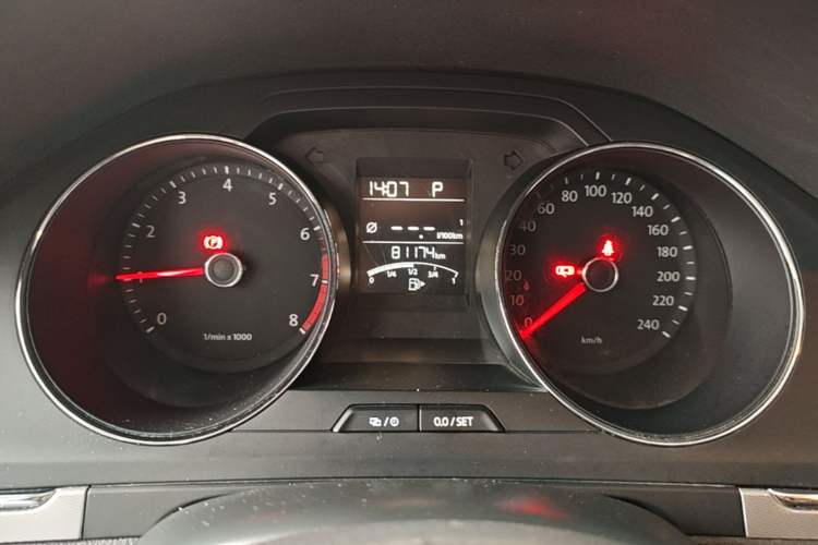 Used Volkswagen Bora 2014 1.6L Automatic Fashion Model Instrument Cluster