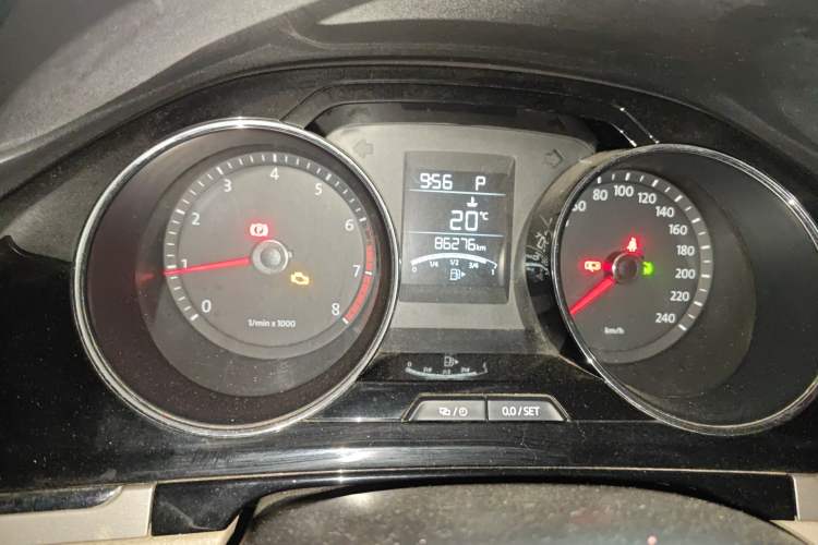 Used Volkswagen Bora 2014 1.6L Automatic Comfort Model Instrument Cluster