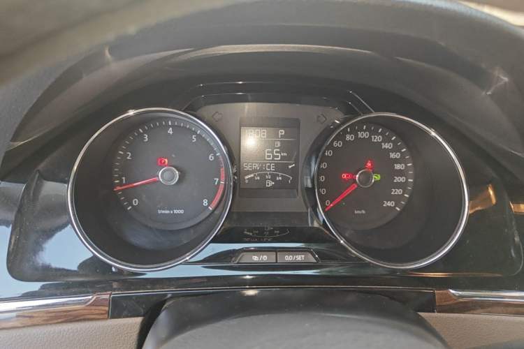 Used Volkswagen Bora 2014 1.6L Automatic Luxury Model Instrument Cluster